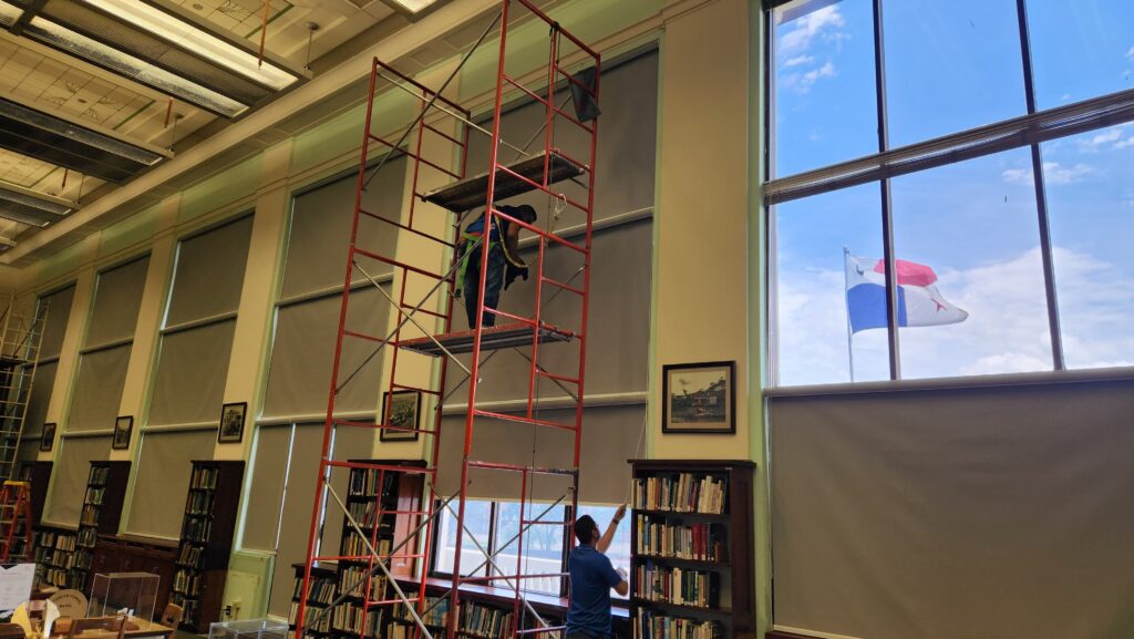 Instalacion de persianas en Biblioteca del Canal de Panamá 9